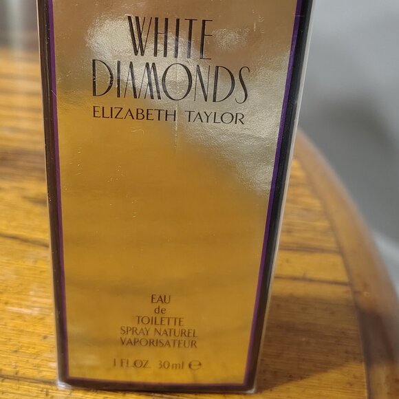 White Diamonds Perfume - Picture 1 of 4